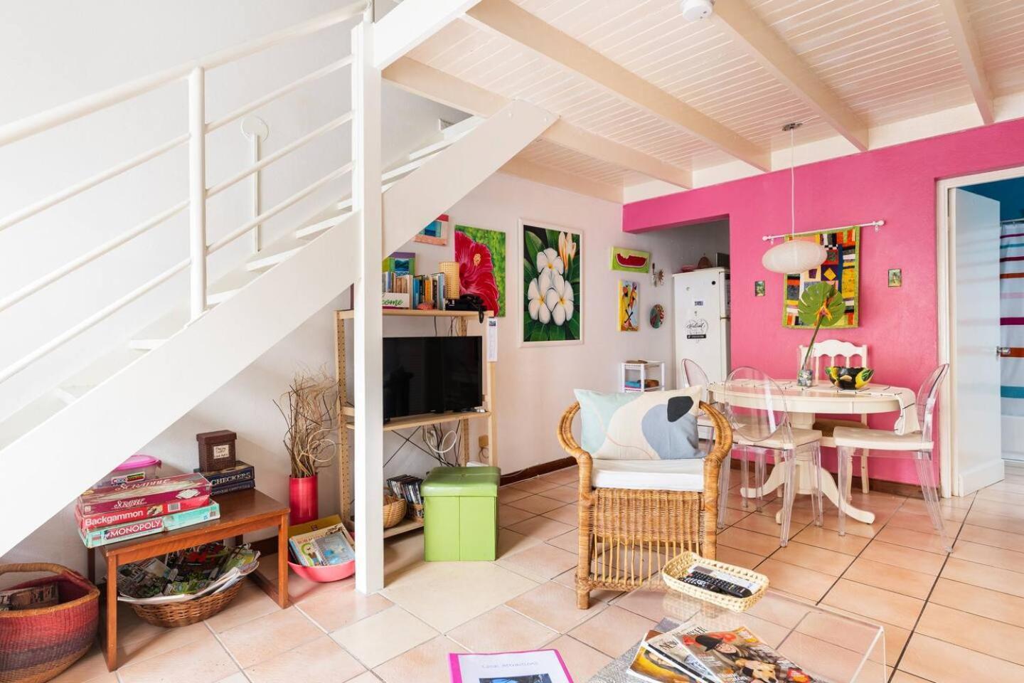 Idyllic Beachfront Apartment