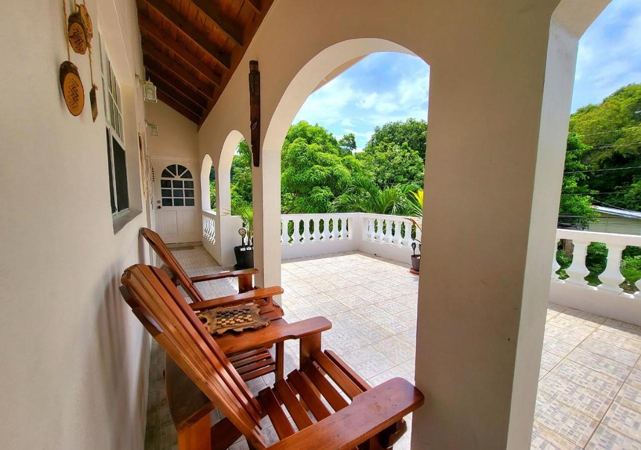Green's Palace Jamaica Guest house 3*