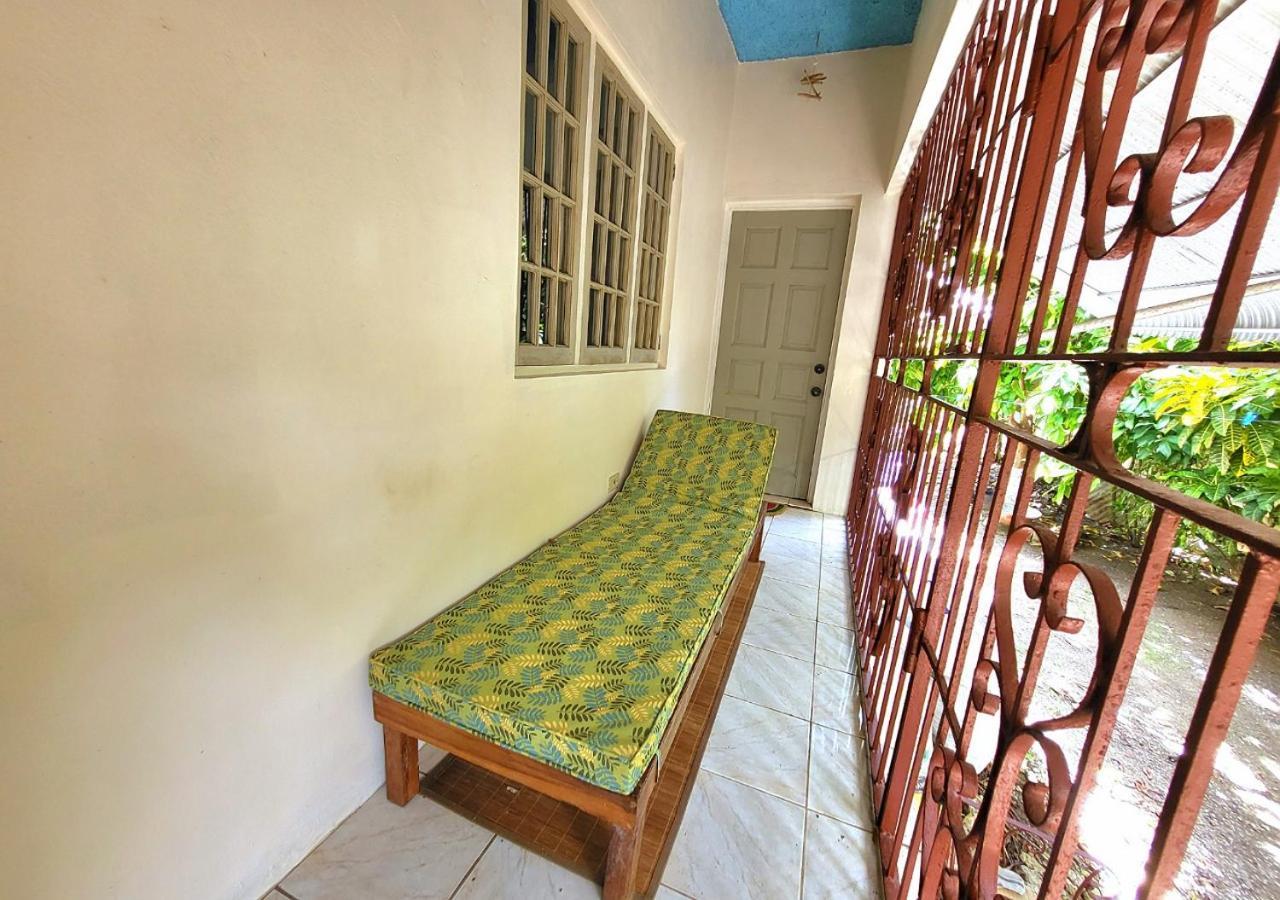 Green's Palace Jamaica 3*