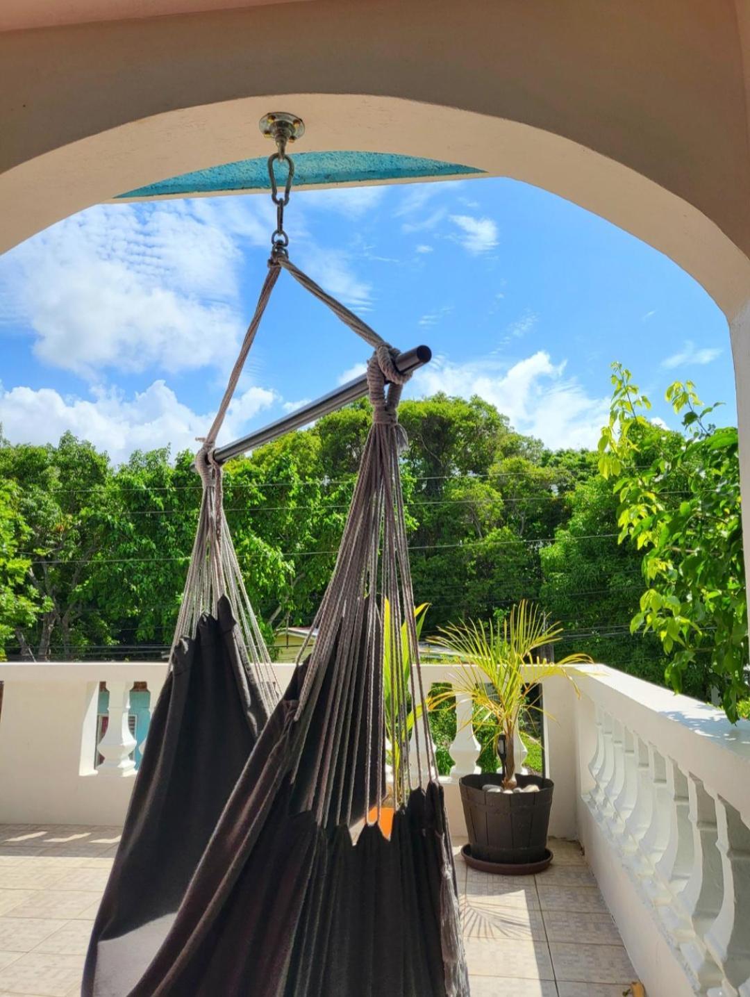 Green's Palace Jamaica Guest house 3*