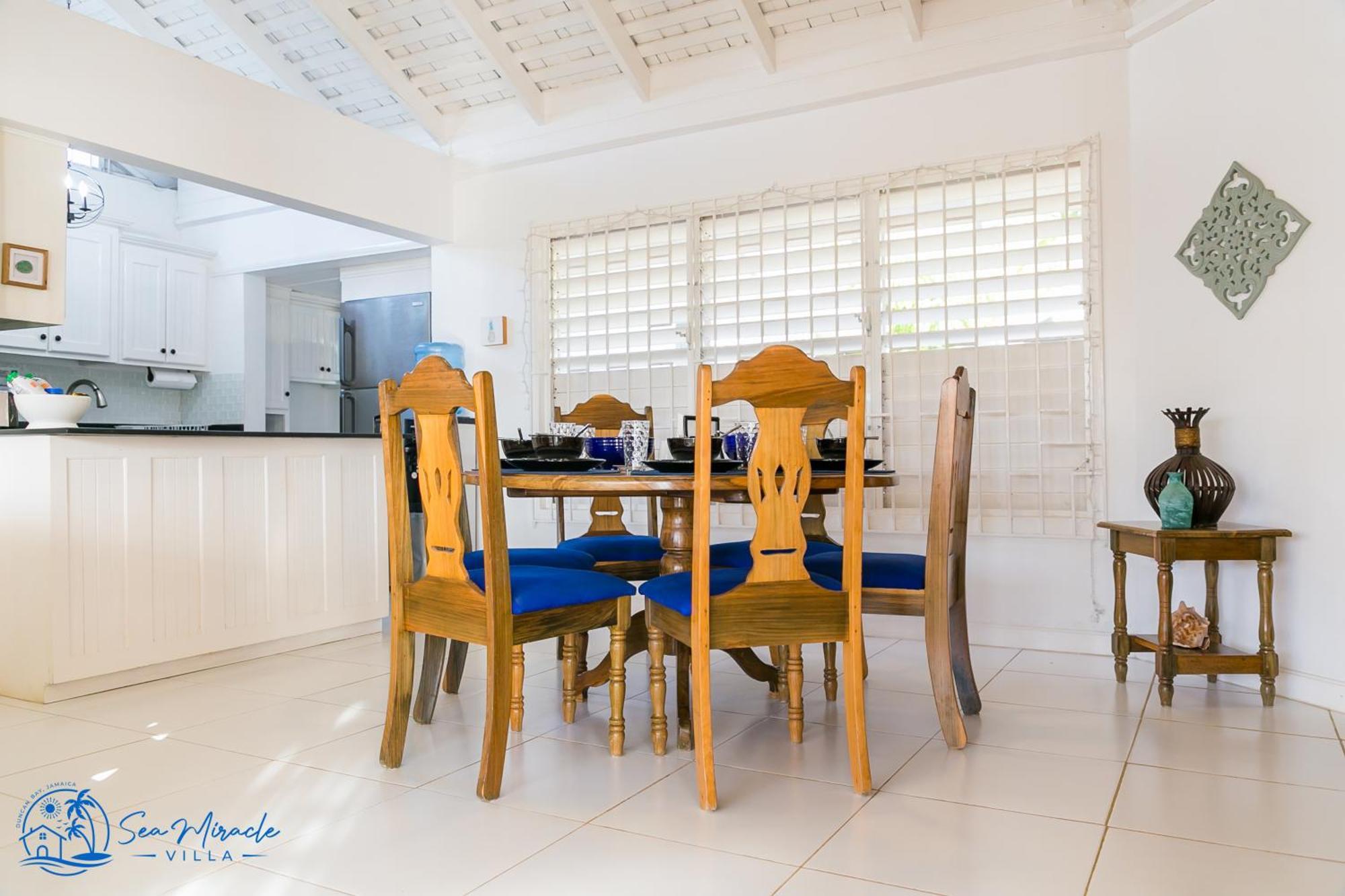 Sea Miracle Villa/beach Holiday home *