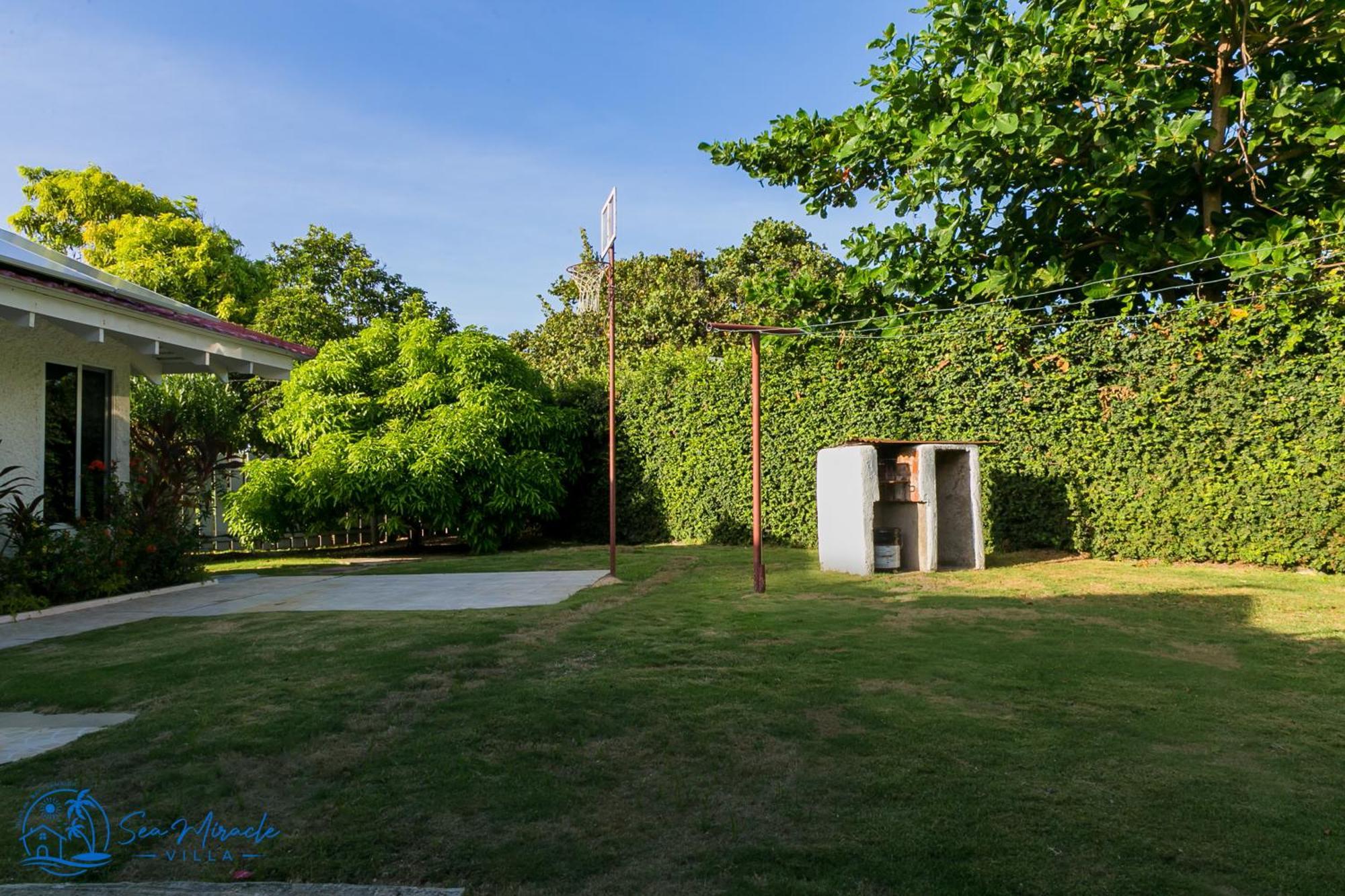 Sea Miracle Villa/beach Holiday home