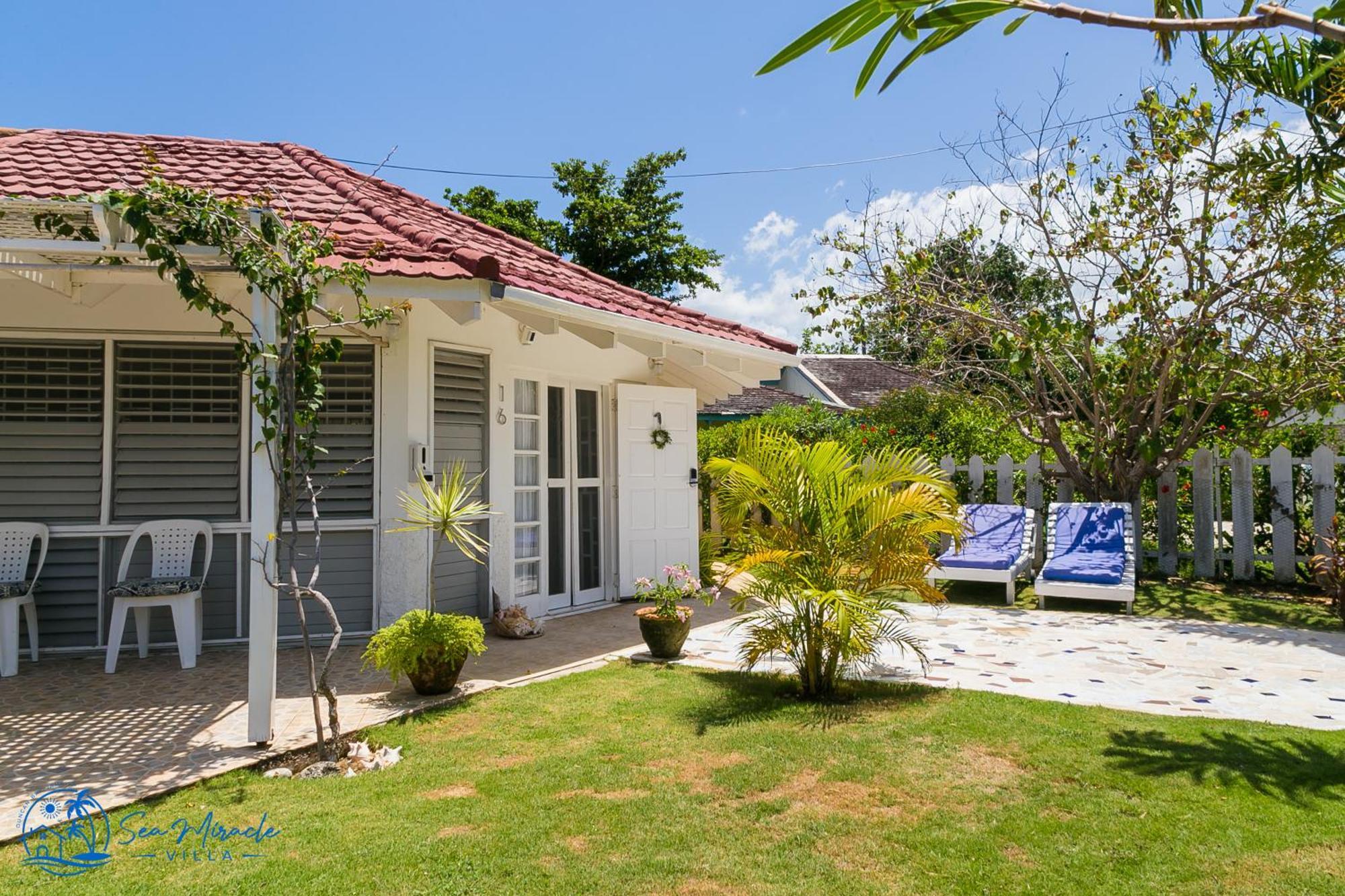 Holiday home Sea Miracle Villa/beach *