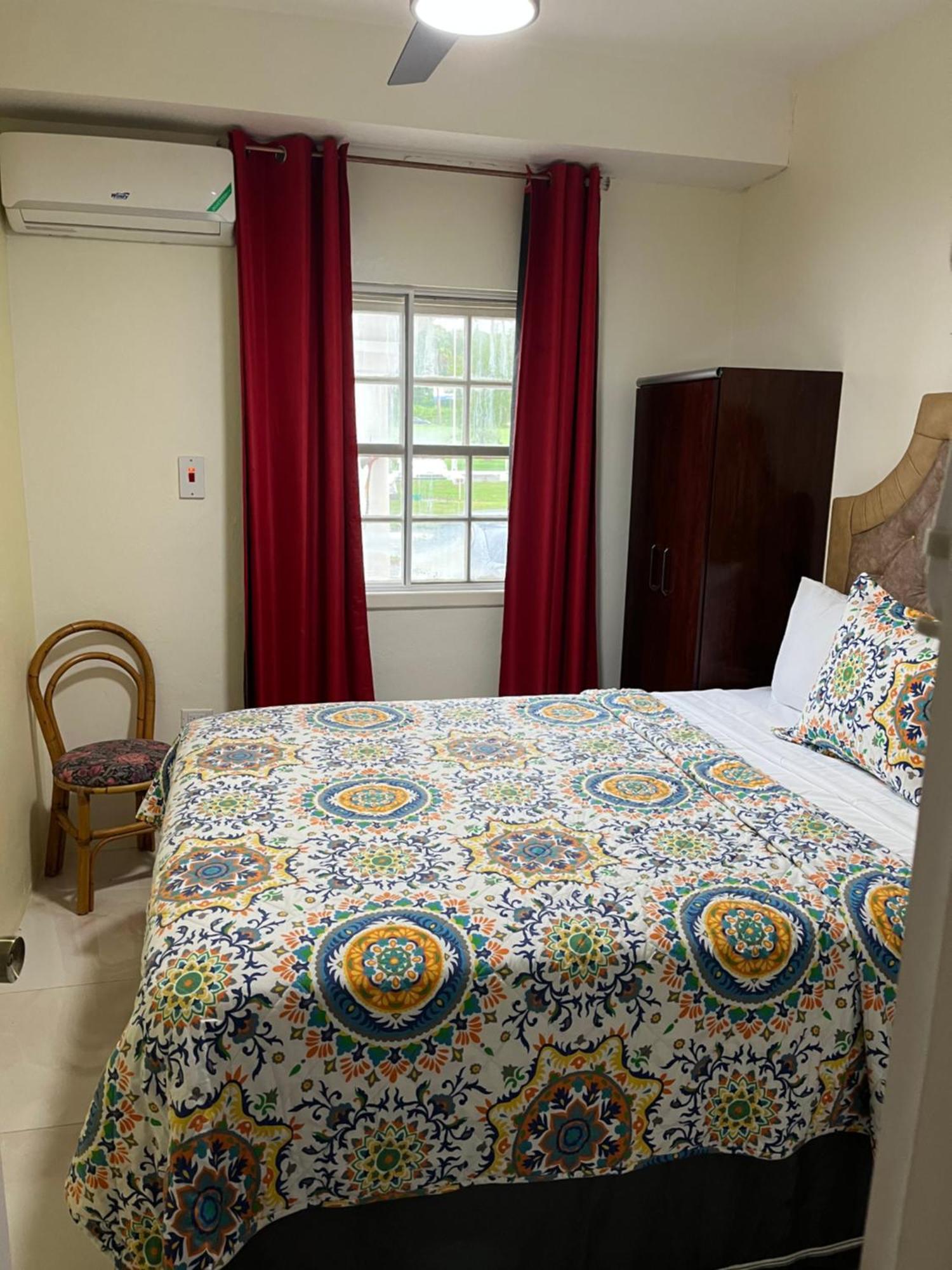 Seacastles By The Beach/pool Aparthotel *