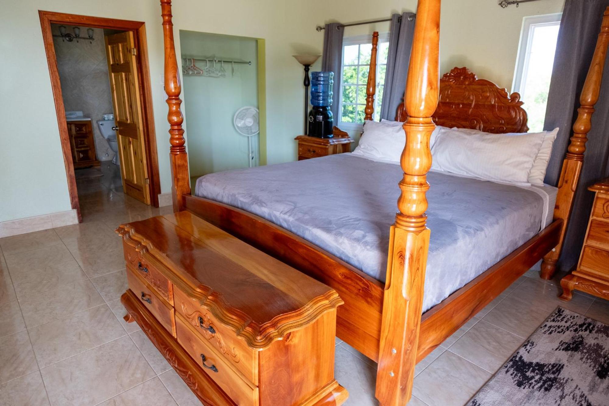 Indigo Guest house Black River