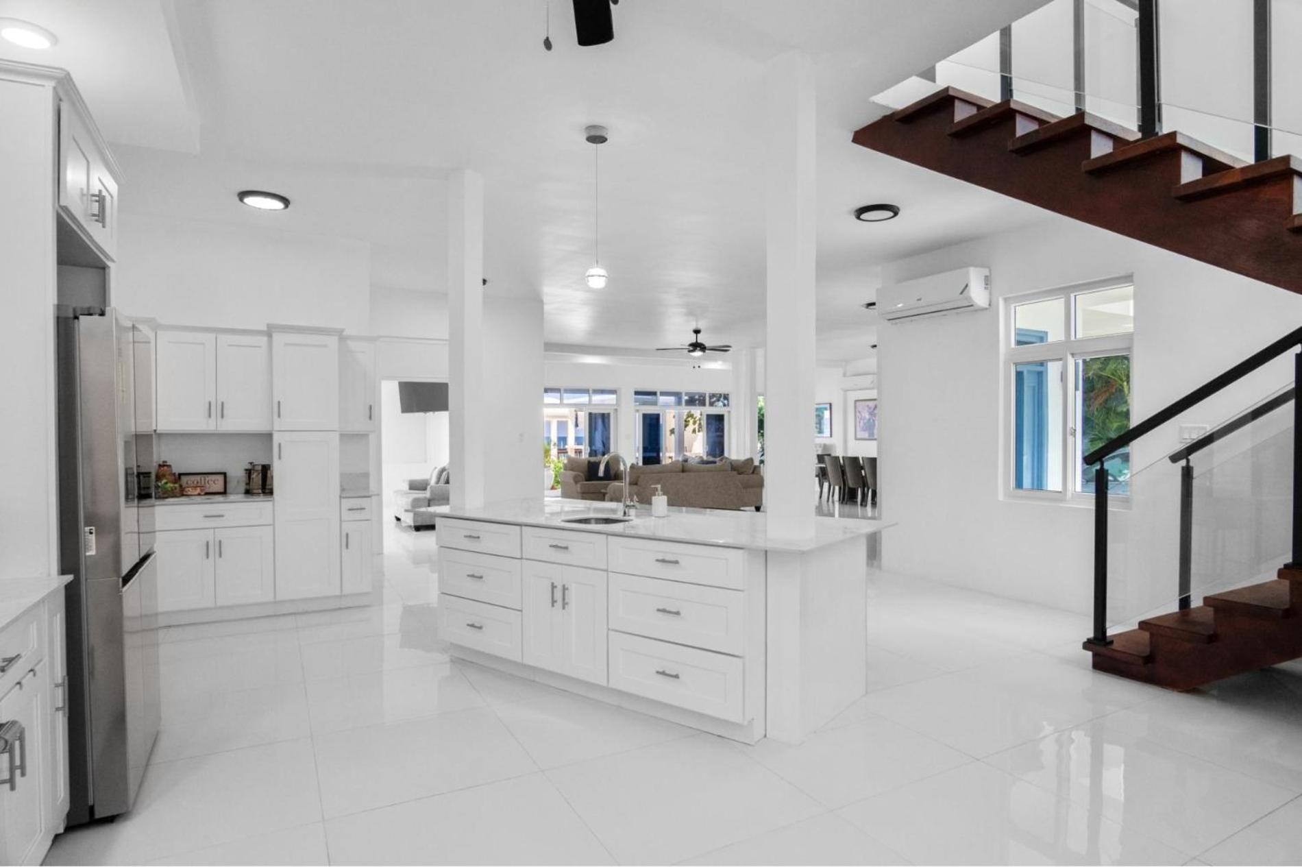 The W 5 Bedroom Oceanfront W Staff Villa *