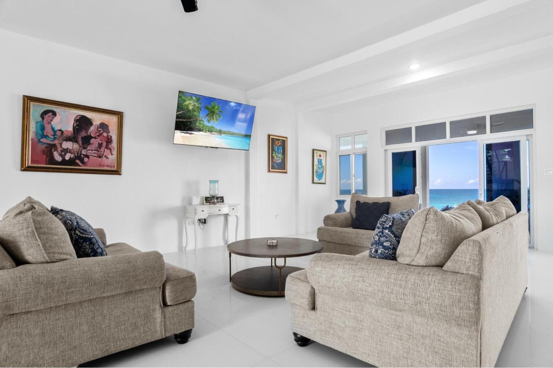 The W 5 Bedroom Oceanfront W Staff * Whitehouse