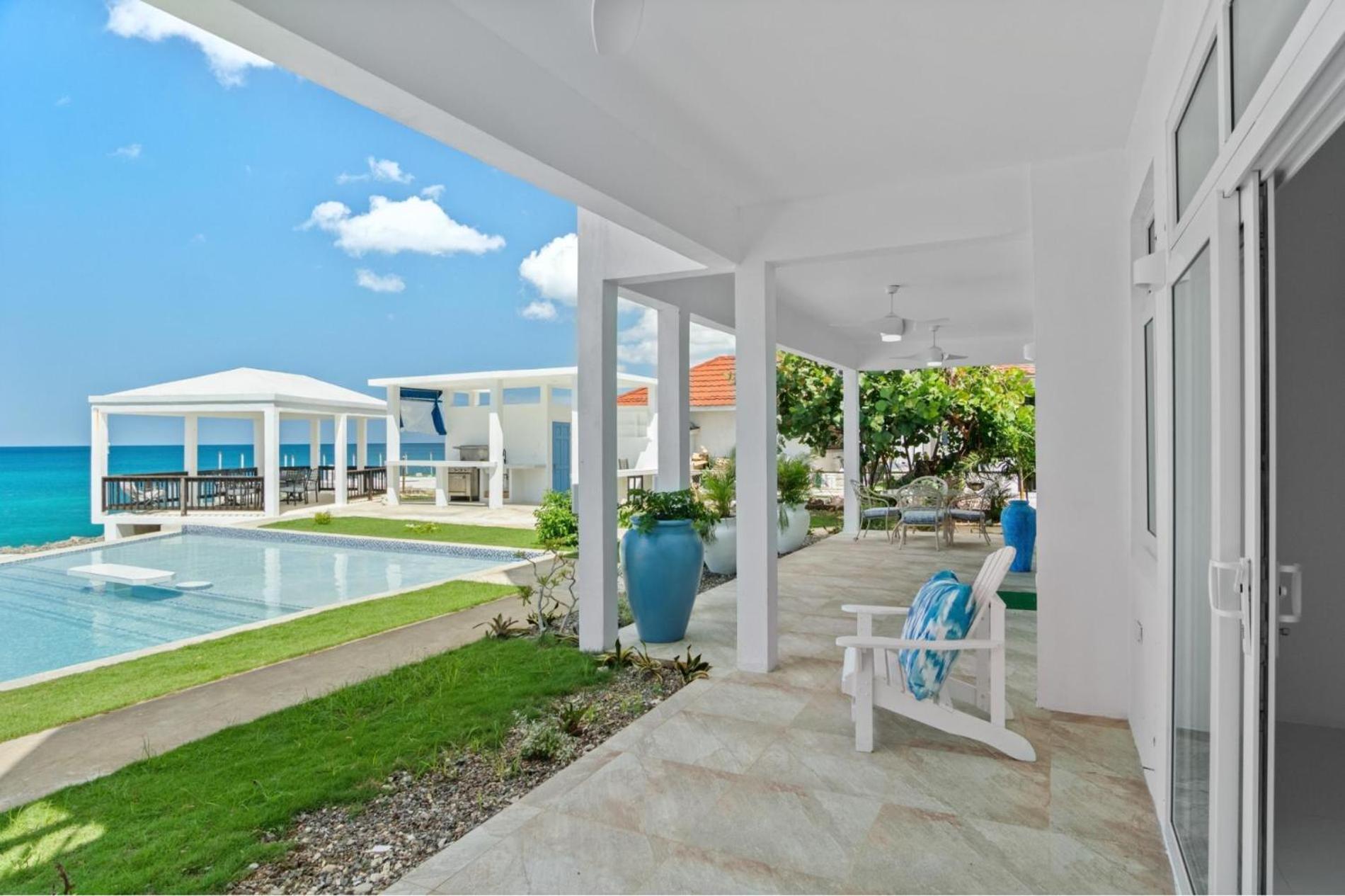 The W 5 Bedroom Oceanfront W Staff Villa
