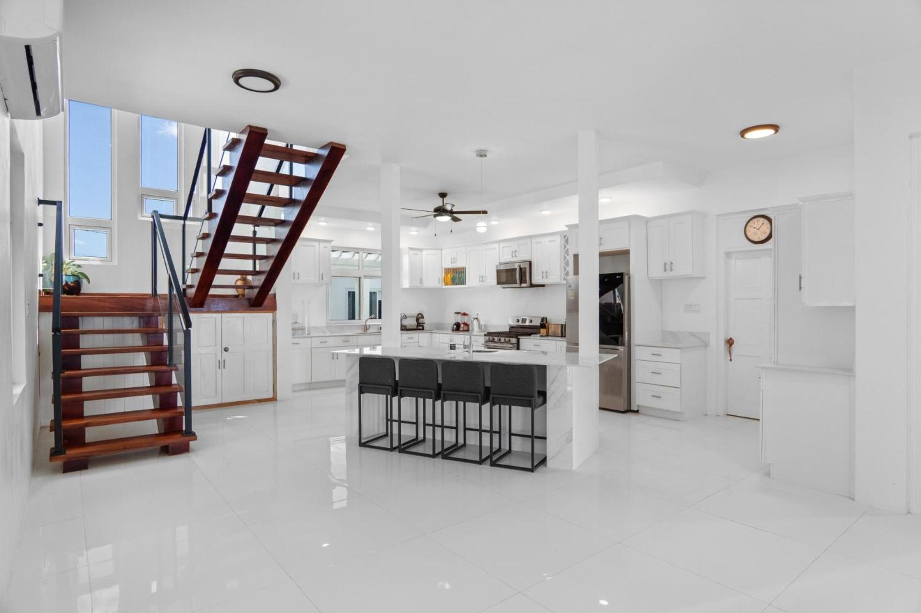 The W 5 Bedroom Oceanfront W Staff Villa *