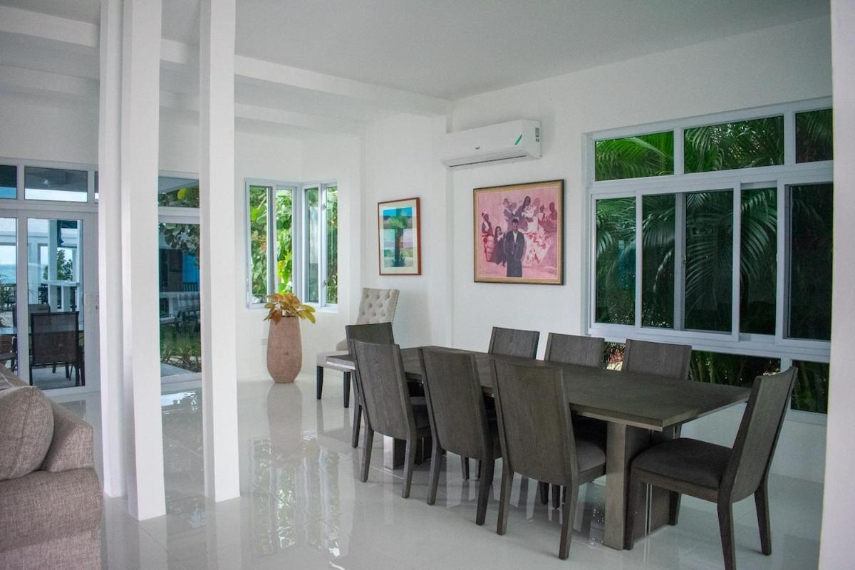 Villa The W 5 Bedroom Oceanfront W Staff