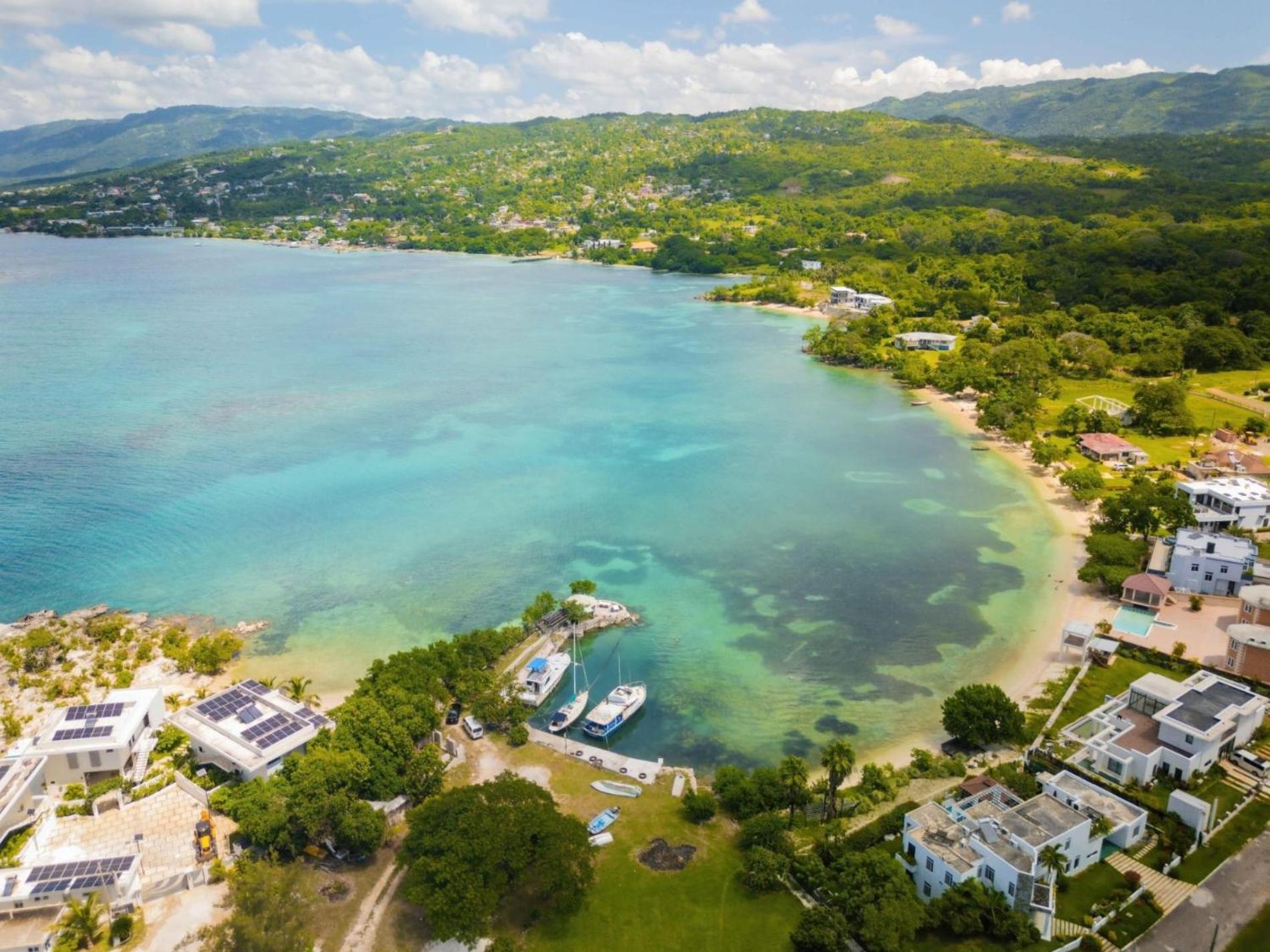The W 5 Bedroom Oceanfront W Staff Villa *