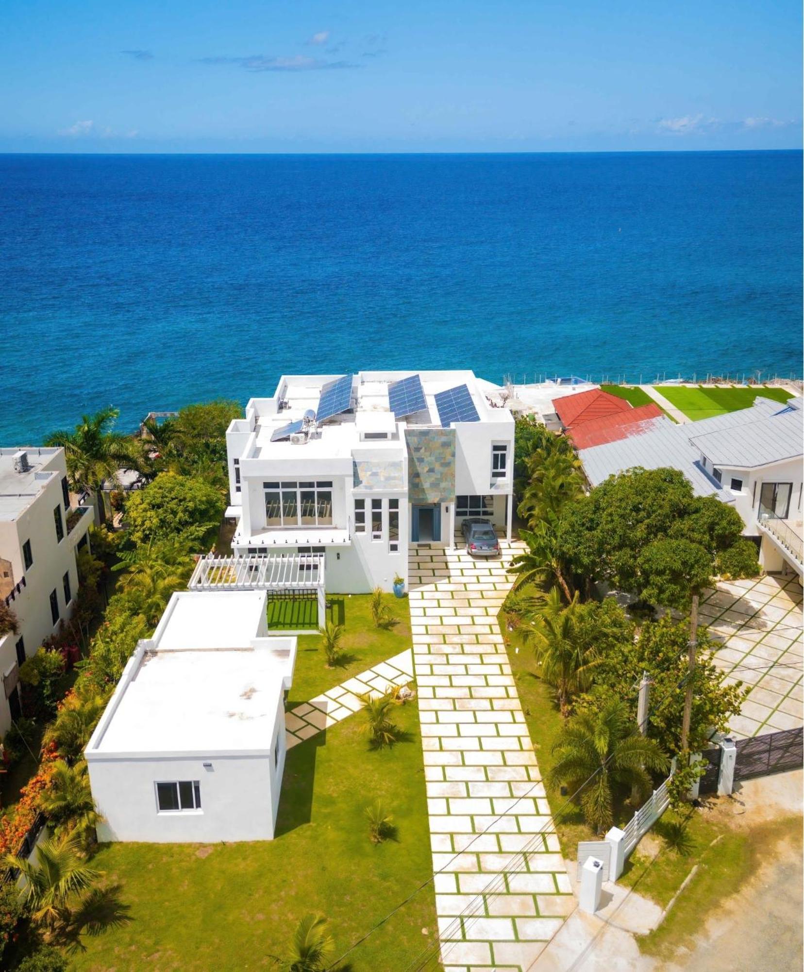 The W 5 Bedroom Oceanfront W Staff Villa