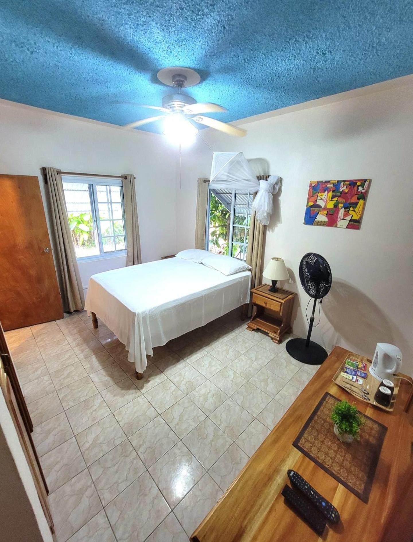Green's Palace Jamaica 3*