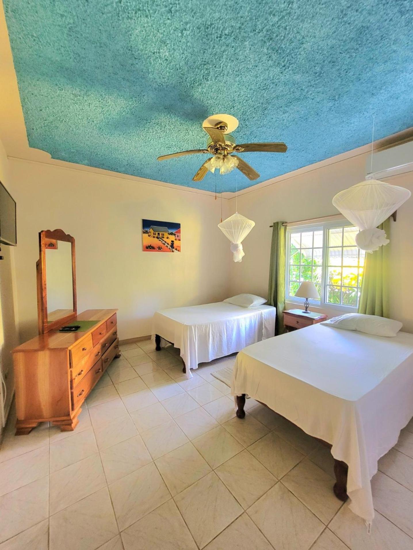 Guest house Green's Palace Jamaica