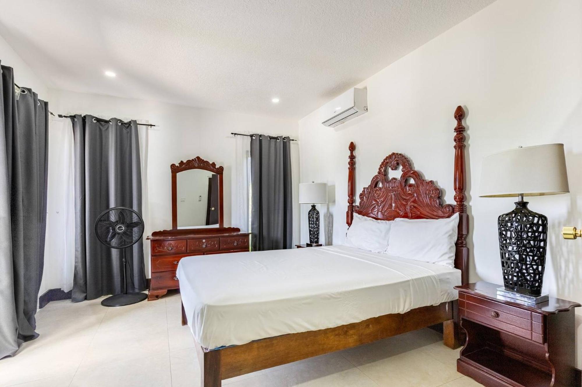 Apartment 2 Bedroom Near Ocho Rios