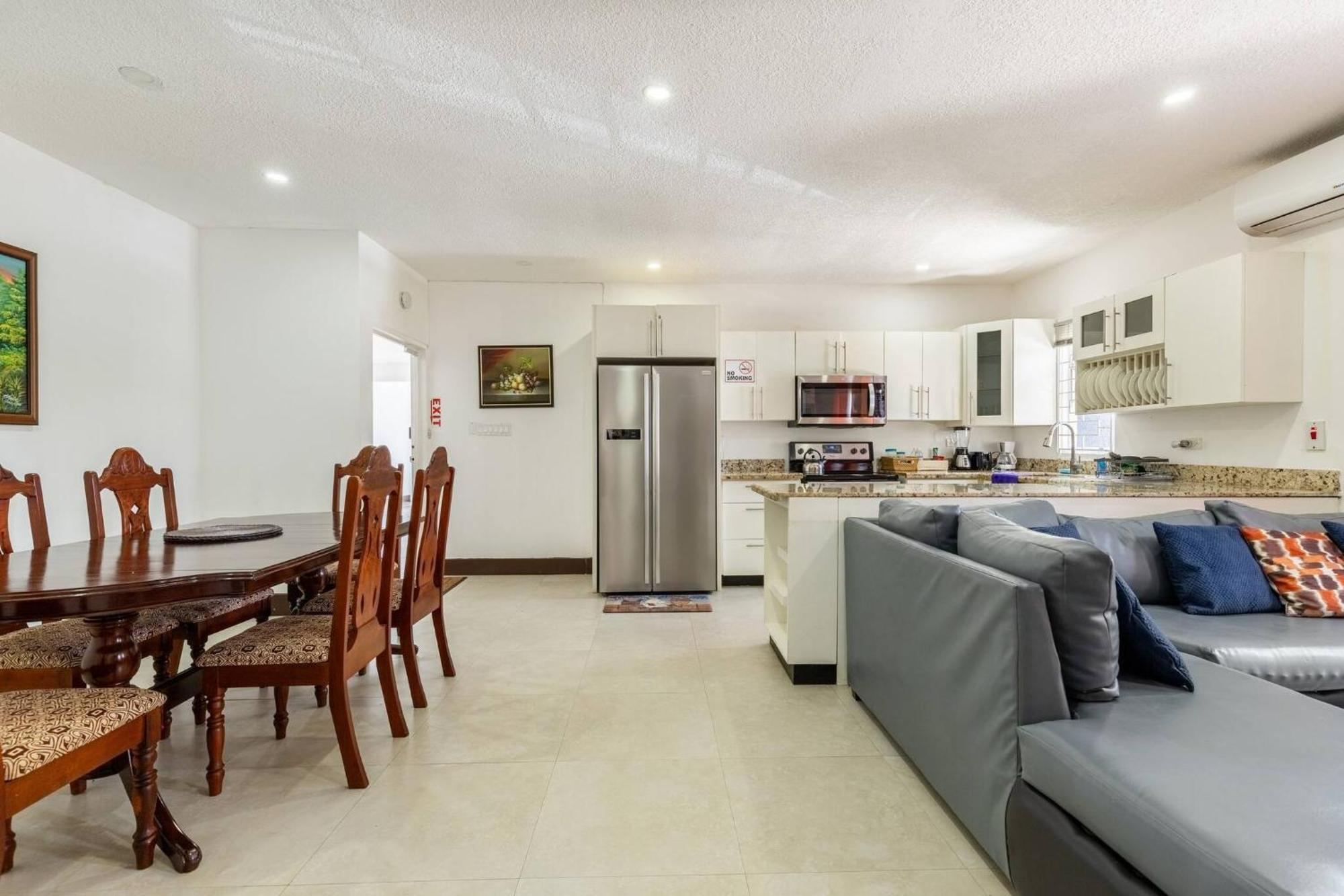 2 Bedroom Near Ocho Rios *