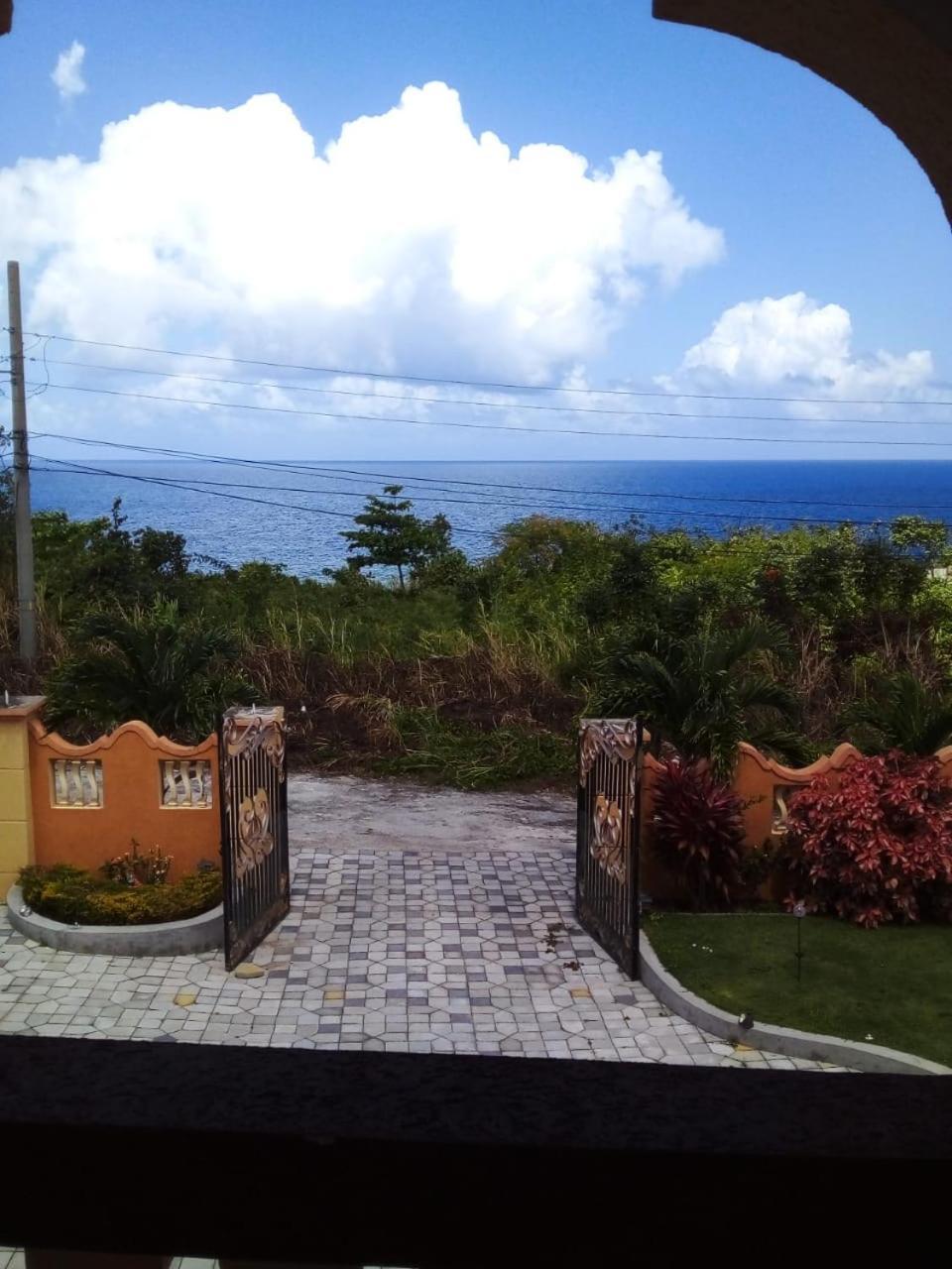 Bed & Breakfast Reggae *