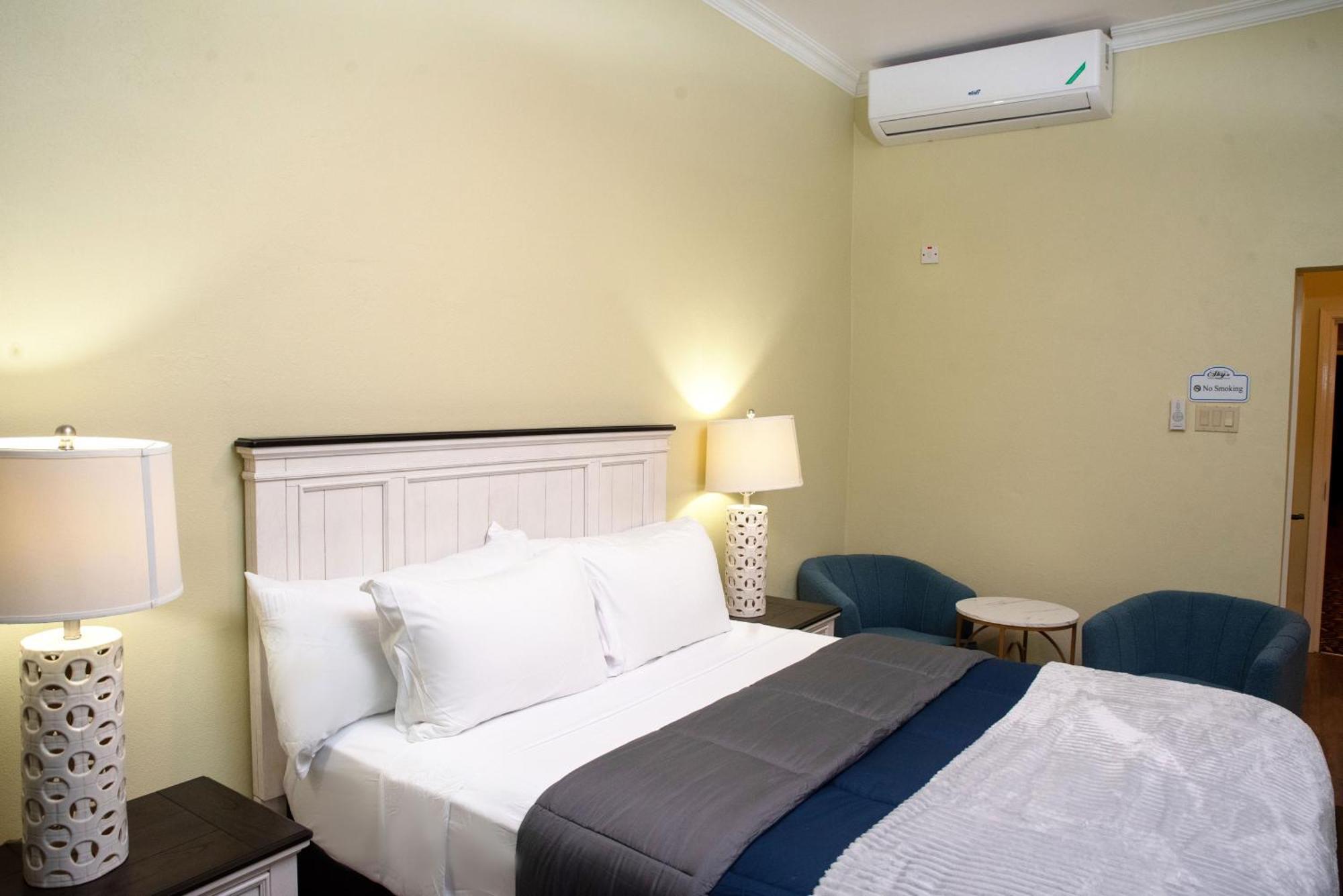 Resort Sky's Buff Bay