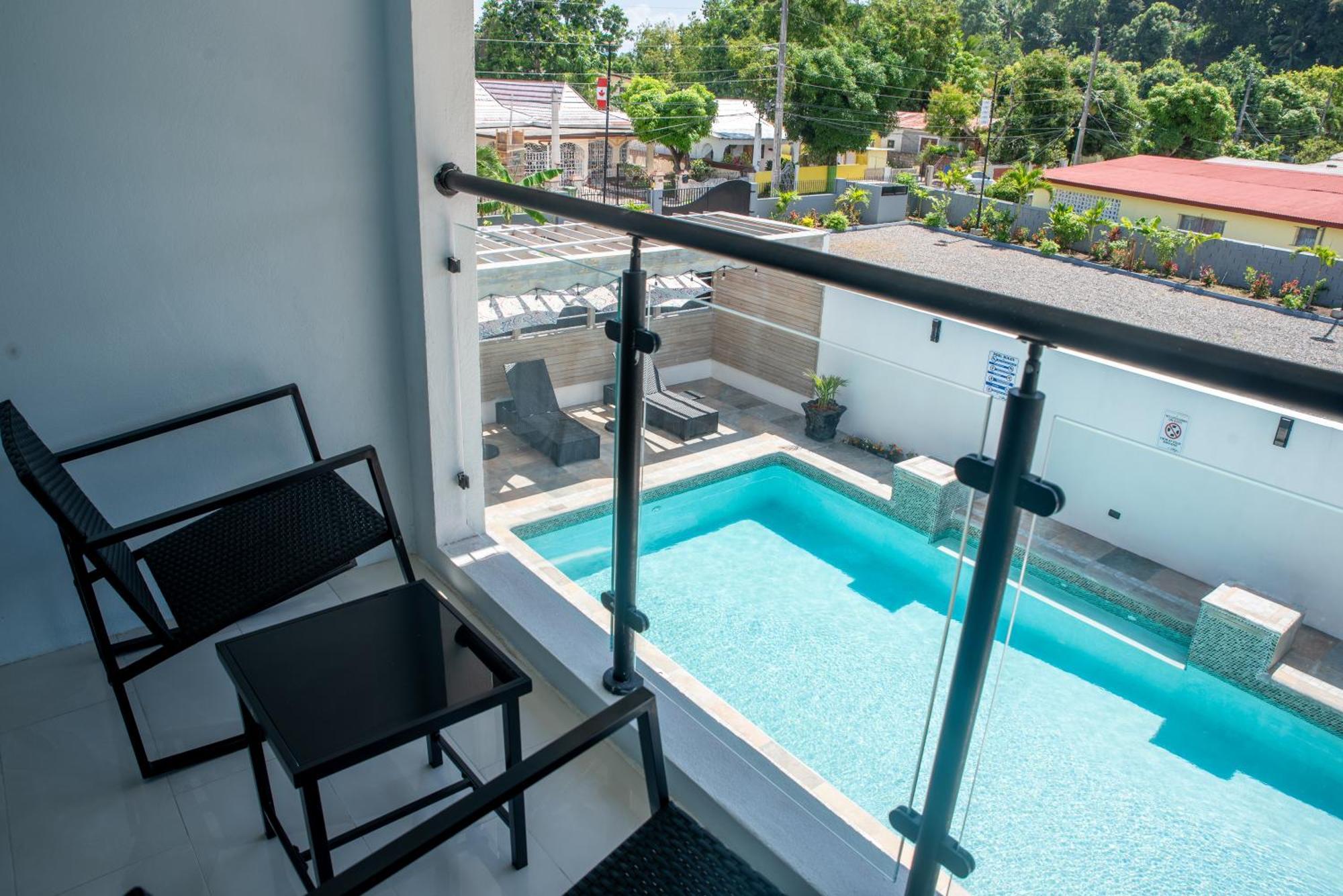 Sky's Resort Buff Bay