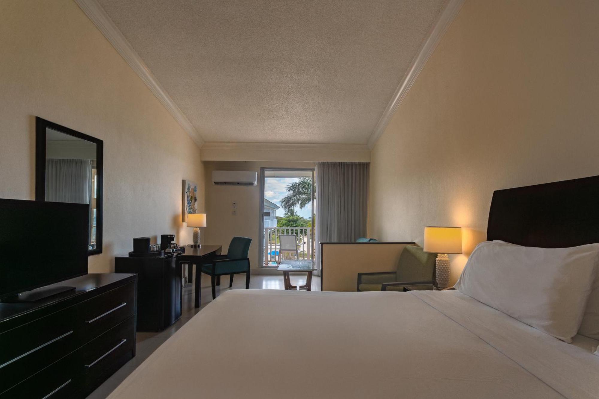 Catalonia Resort 4*