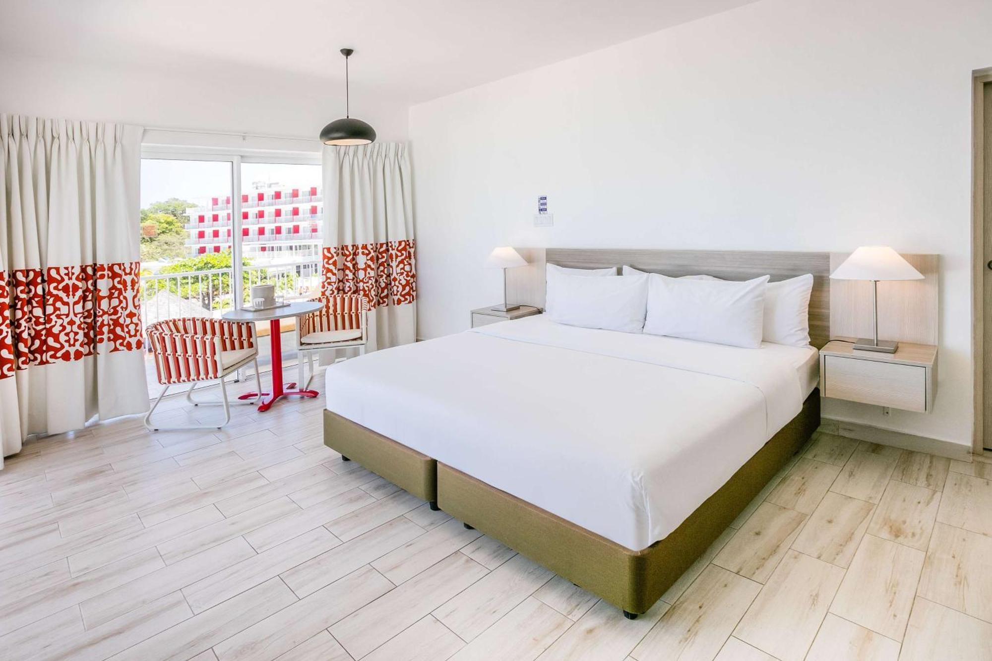 Resort Grand Decameron Cornwall Beach, A Trademark All-Inclusive Resort Montego Bay