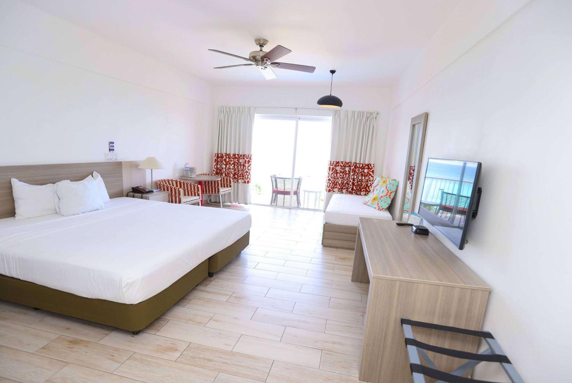 Grand Decameron Cornwall Beach, A Trademark All-Inclusive Resort Montego Bay