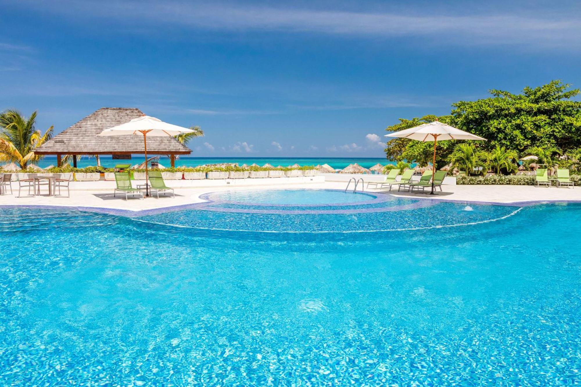 Grand Decameron Cornwall Beach, A Trademark All-Inclusive Resort Resort 4*