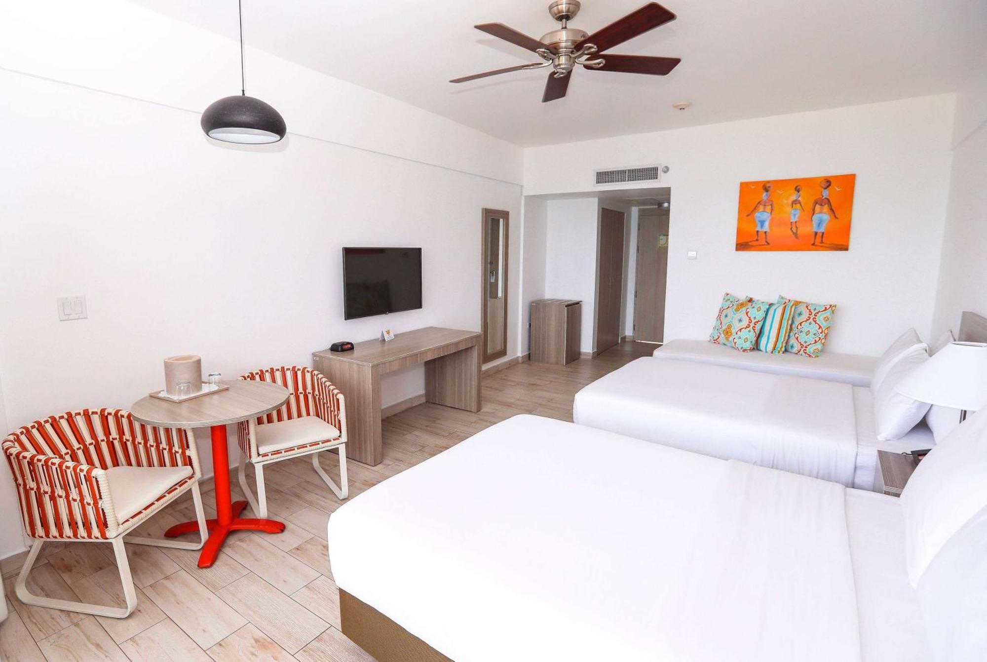 Resort Grand Decameron Cornwall Beach, A Trademark All-Inclusive Resort 4*