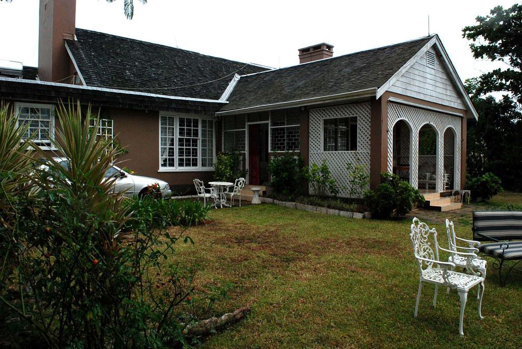 Bed & Breakfast June Plum