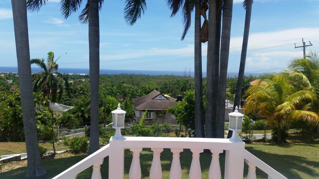 The Retreat @ A Piece Of Paradise Bed & Breakfast *
