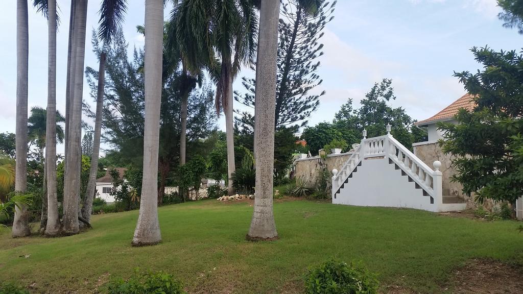 The Retreat @ A Piece Of Paradise Bed & Breakfast