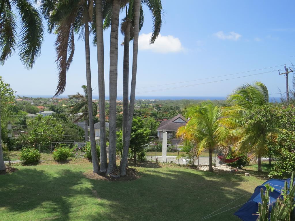 The Retreat @ A Piece Of Paradise Bed & Breakfast *
