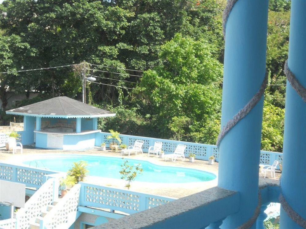 Cotton Tree Hotel 3*