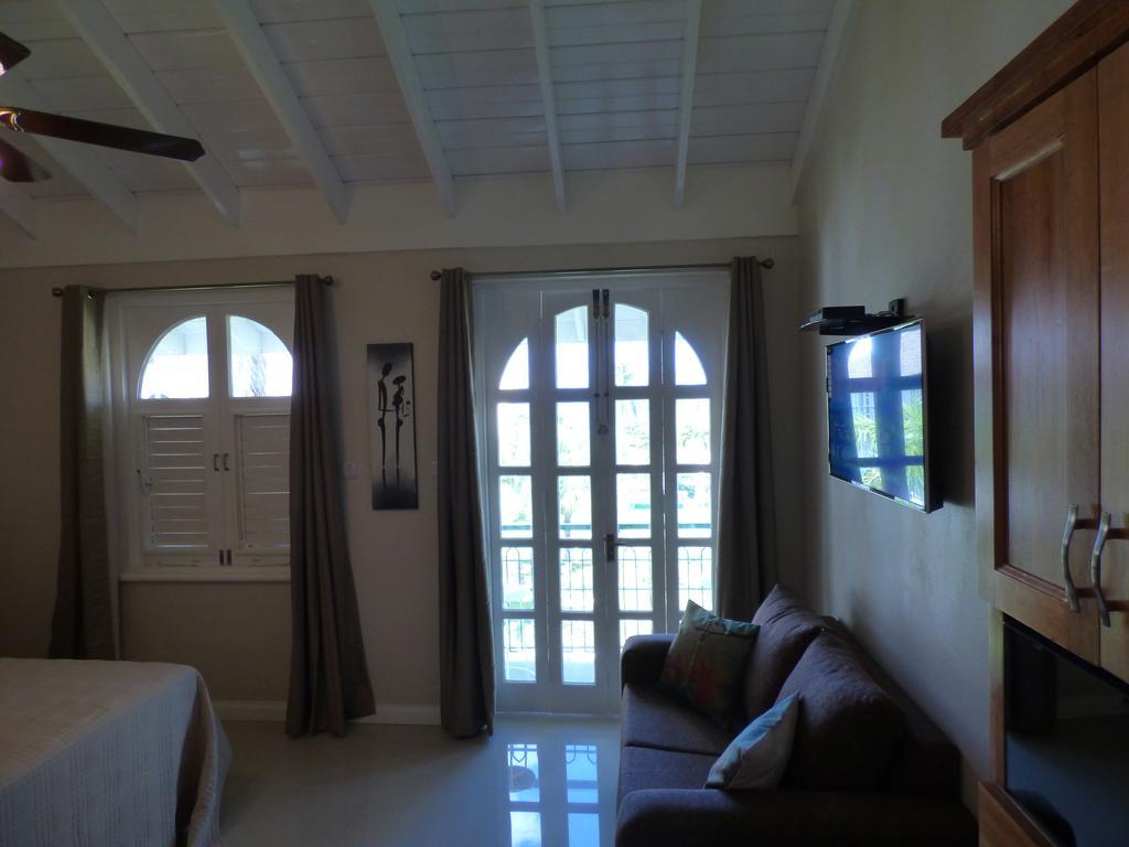 30 Apartment Ocho Rios
