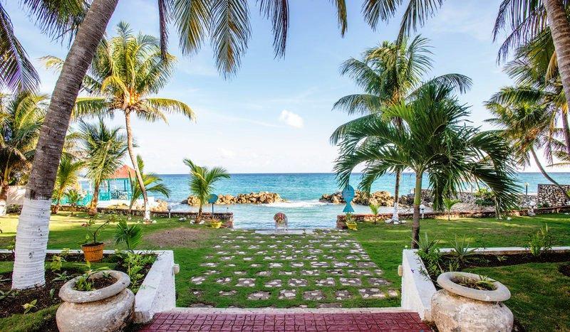 Idyllic Beachfront Apartment *