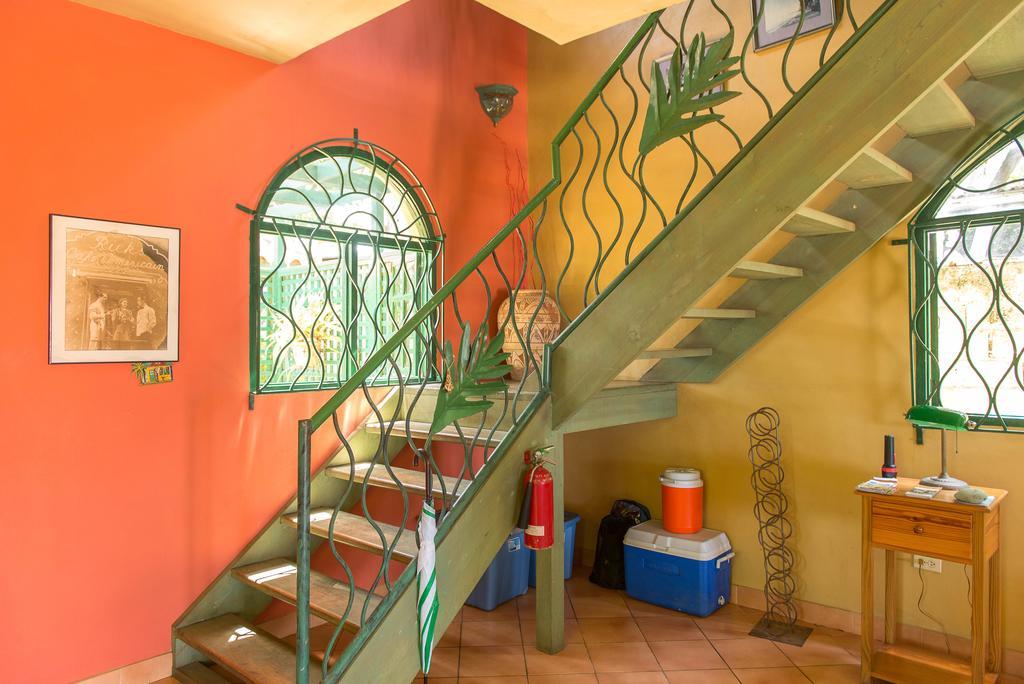 Sundown -negril Villa