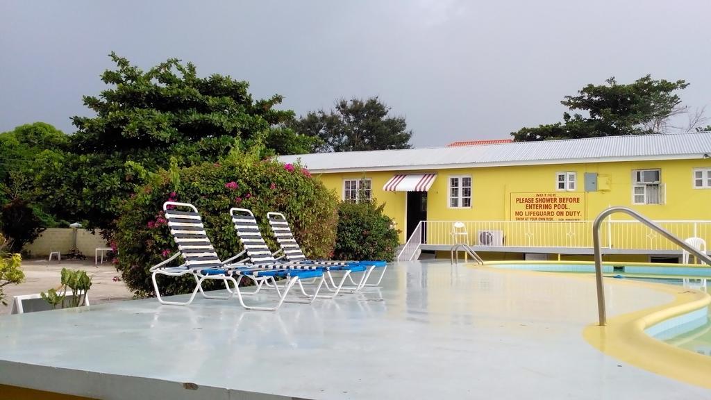 Port Of Call Hotel