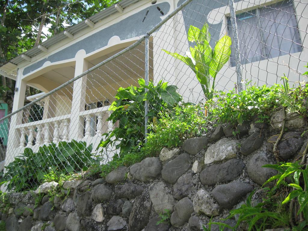 Pineapple Hill Sea View Holiday home
