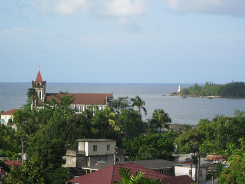 Pineapple Hill Sea View
