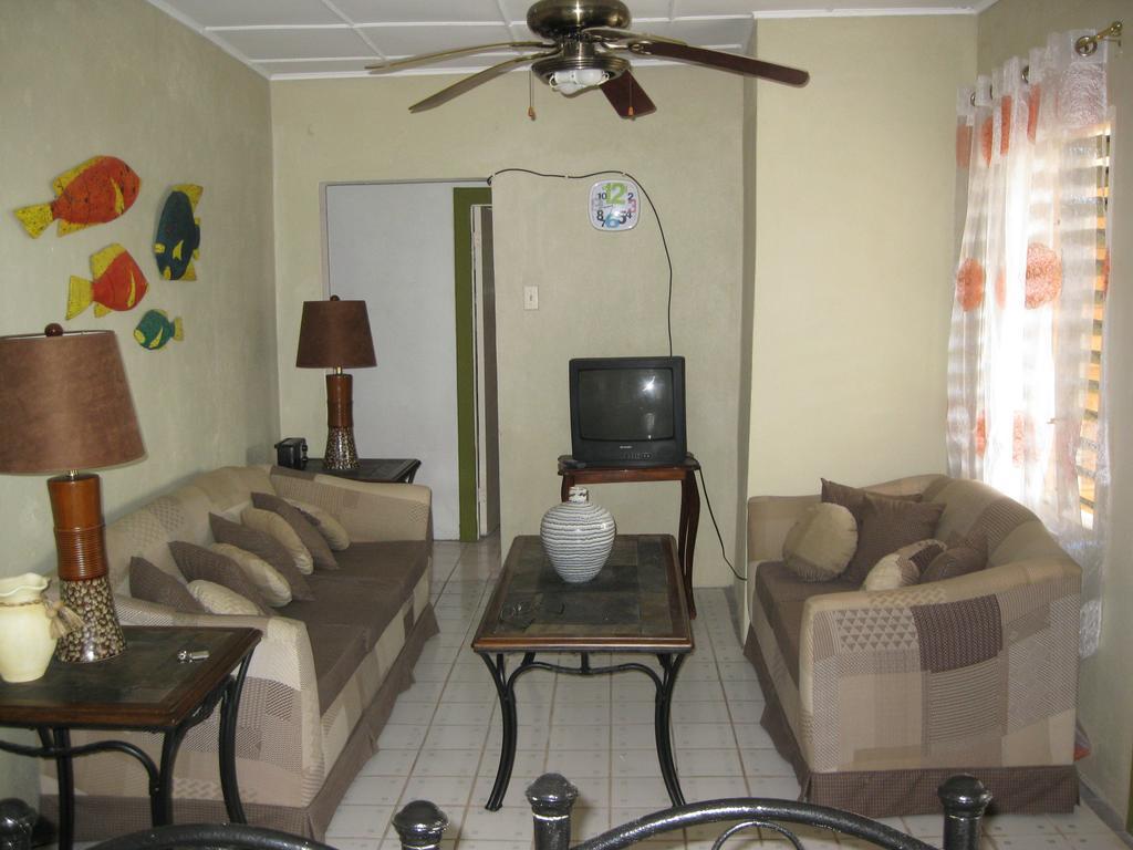 Pineapple Hill Sea View *