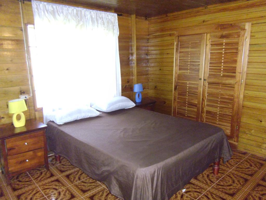 Ocean View Chalet * Negril