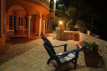 Homestay Waters Edge