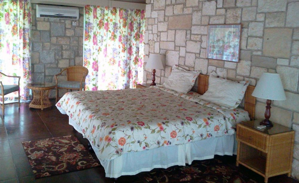 Frenchman's Cove 3*