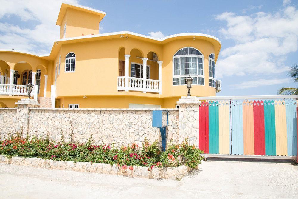 Waters Edge Homestay