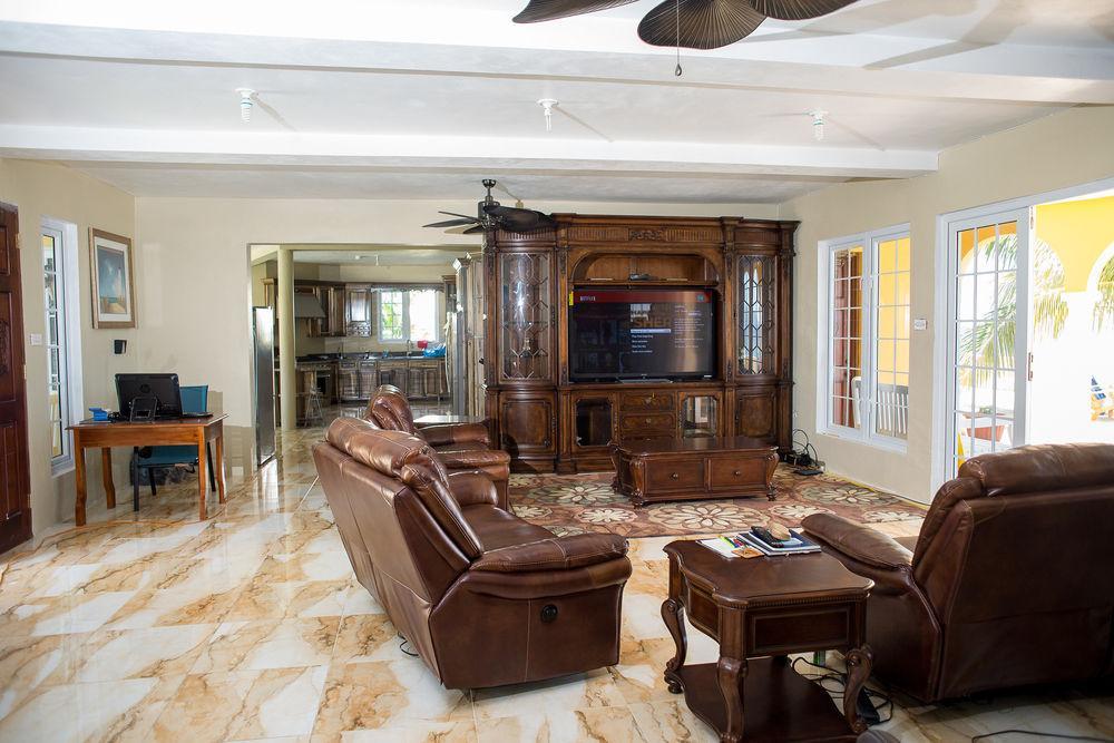 Waters Edge Homestay Montego Bay