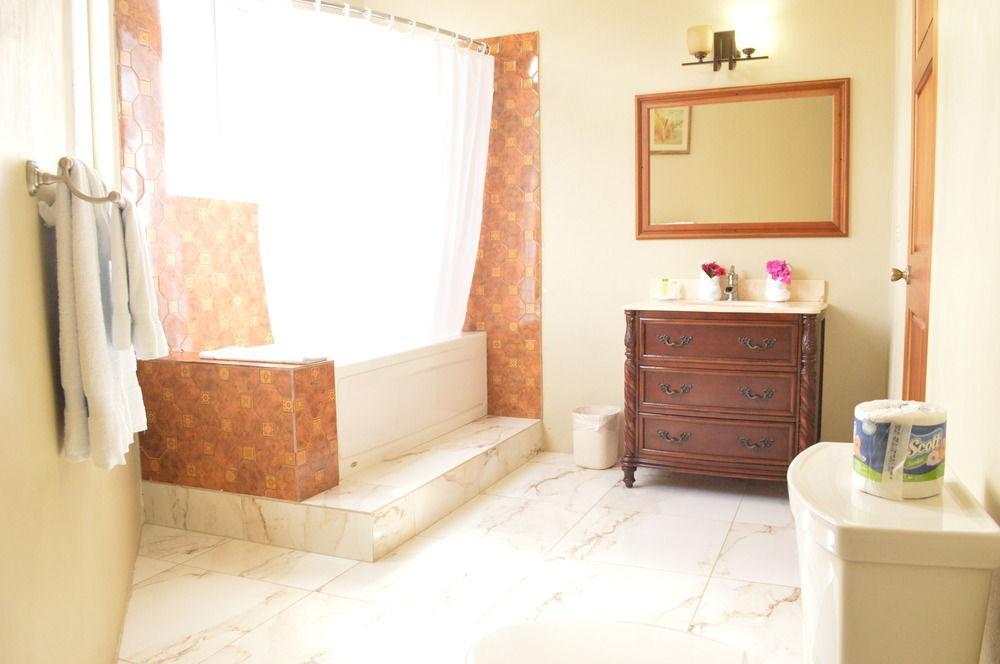 Waters Edge Homestay