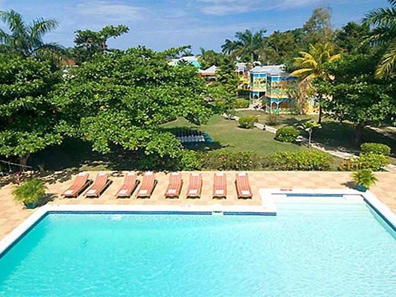 Grand Pineapple Negril