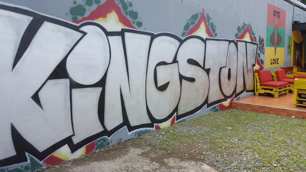 Hostel Reggae *