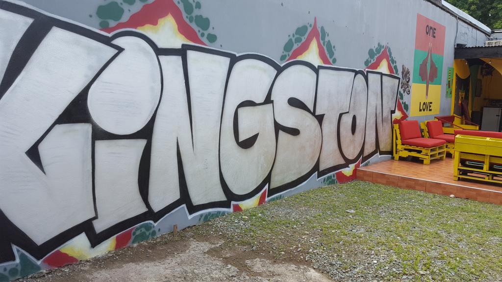 Hostel Reggae *