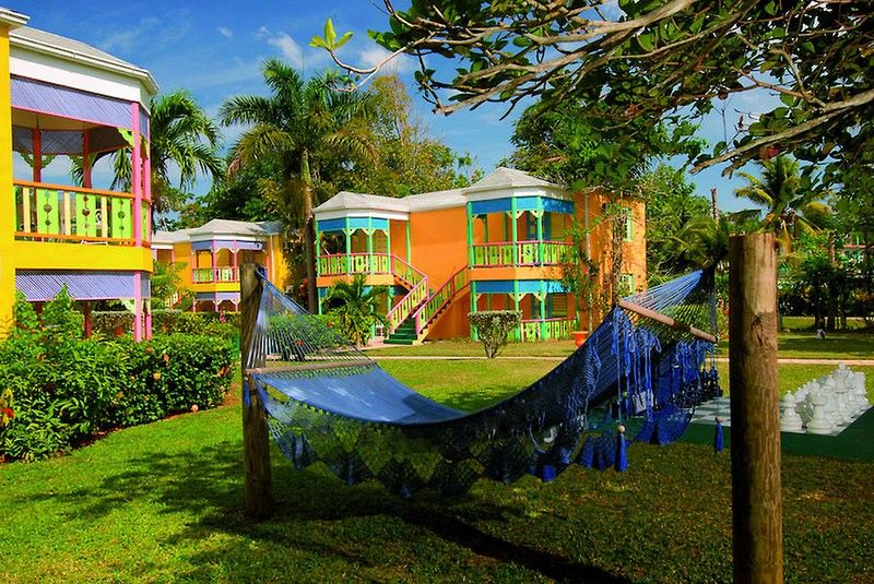 Grand Pineapple Resort Negril